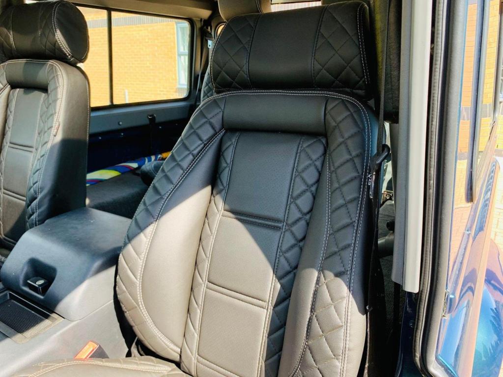 LAND ROVER DEFENDER 90