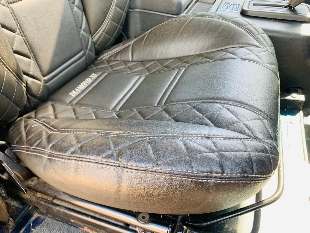 LAND ROVER DEFENDER 90