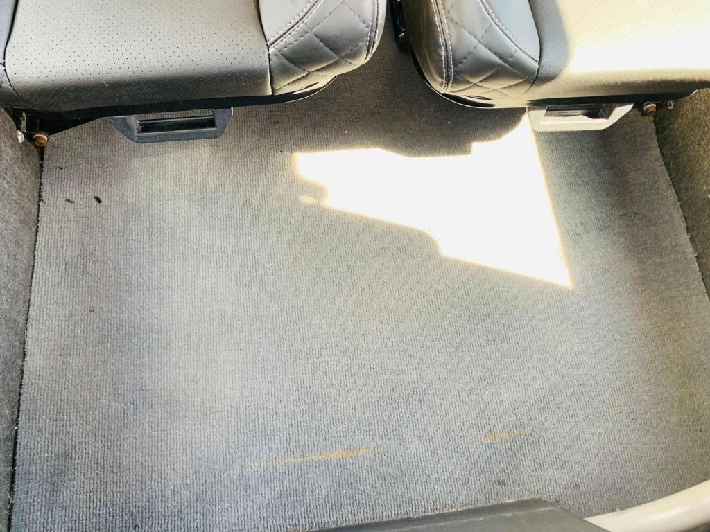 LAND ROVER DEFENDER 90