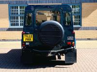 LAND ROVER DEFENDER 90