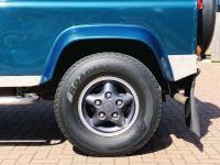 LAND ROVER DEFENDER 90