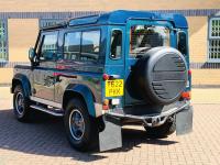 LAND ROVER DEFENDER 90