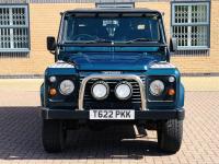 LAND ROVER DEFENDER 90