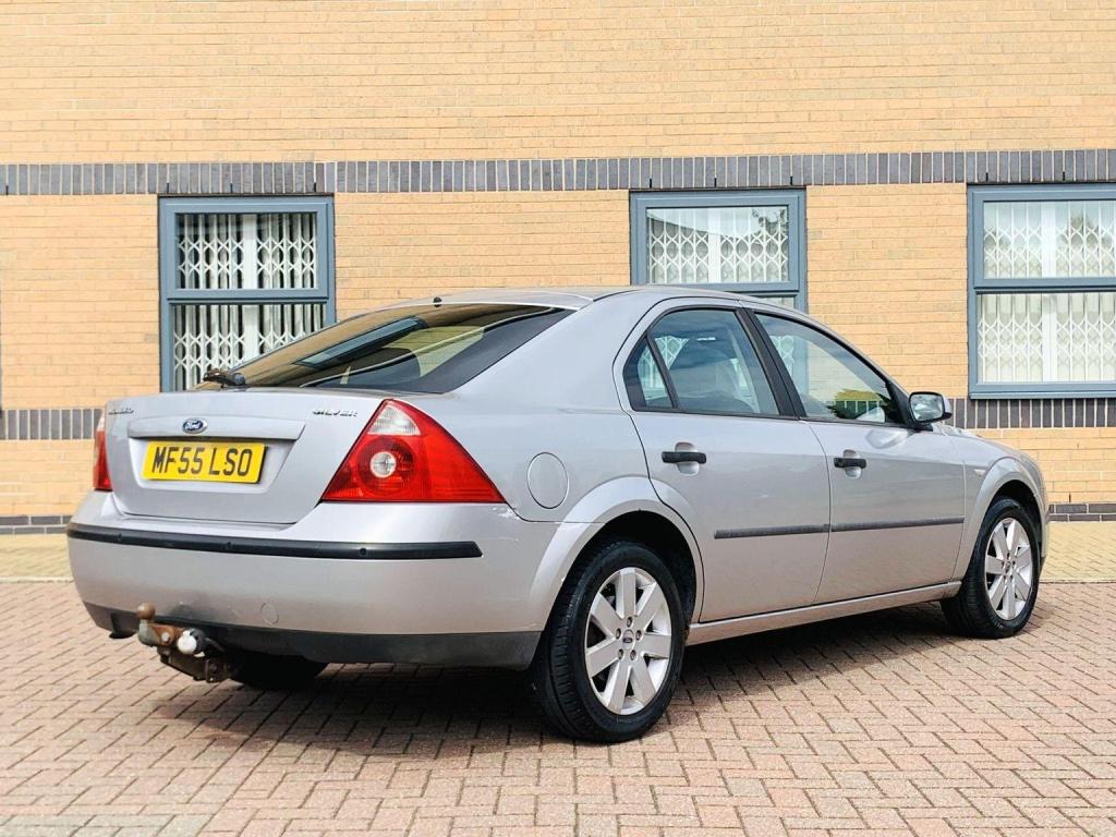 FORD MONDEO