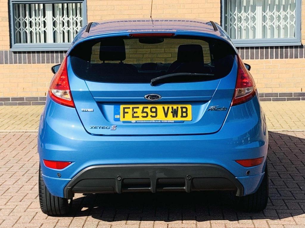 FORD FIESTA
