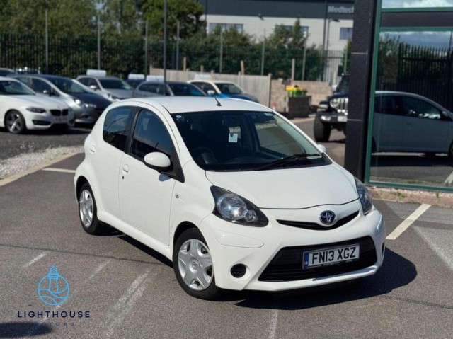 TOYOTA AYGO 1.0 VVT-i Ice Euro 5 5dr