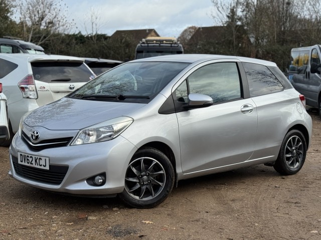 TOYOTA YARIS 1.0 VVT-i Edition