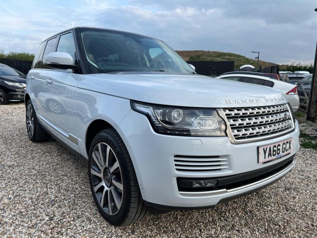 LAND ROVER RANGE ROVER 3.0 TD V6 Vogue Auto 4WD Euro 6 (s/s) 5dr