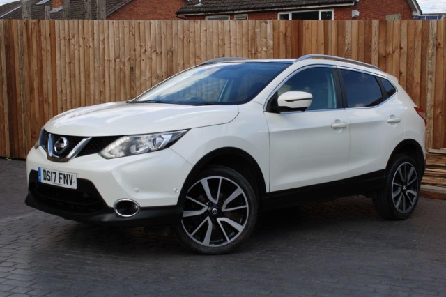 NISSAN QASHQAI 1.5 dCi Tekna