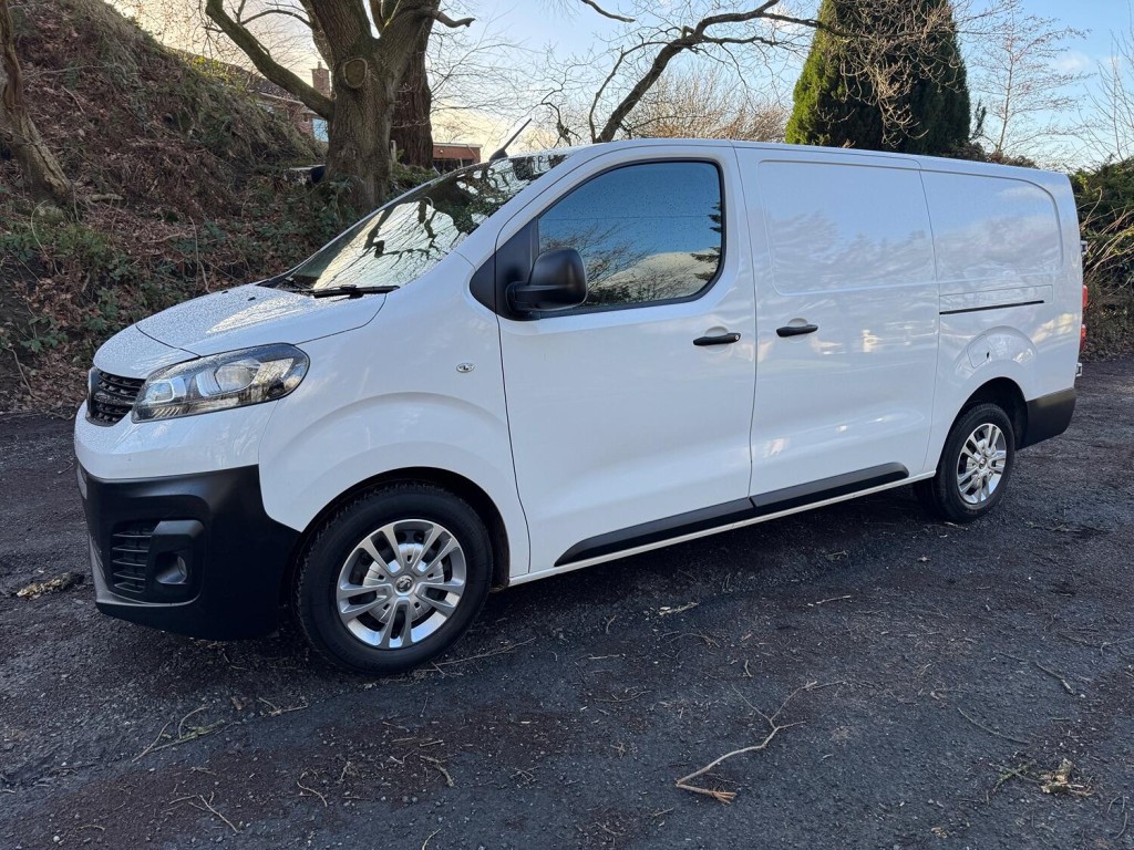 VAUXHALL VIVARO 1.5 Turbo D 2900 Dynamic