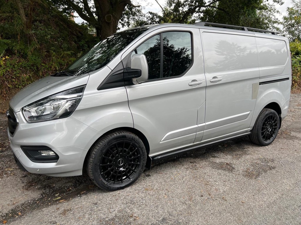 FORD TRANSIT CUSTOM 2.0 300 EcoBlue Limited