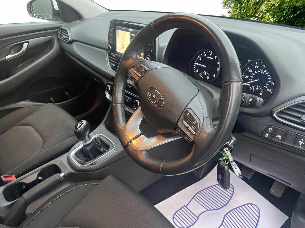 HYUNDAI I30
