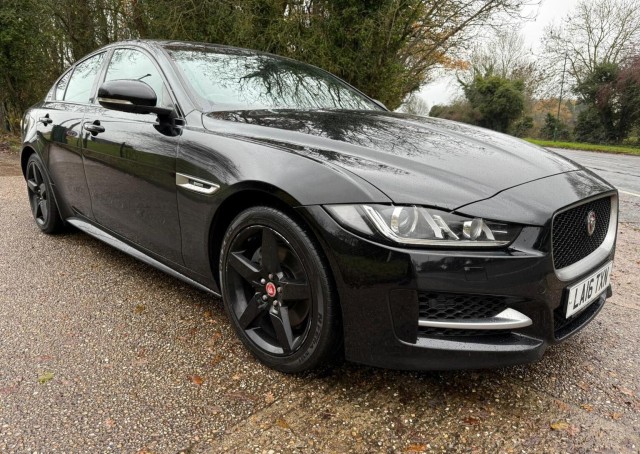 JAGUAR XE