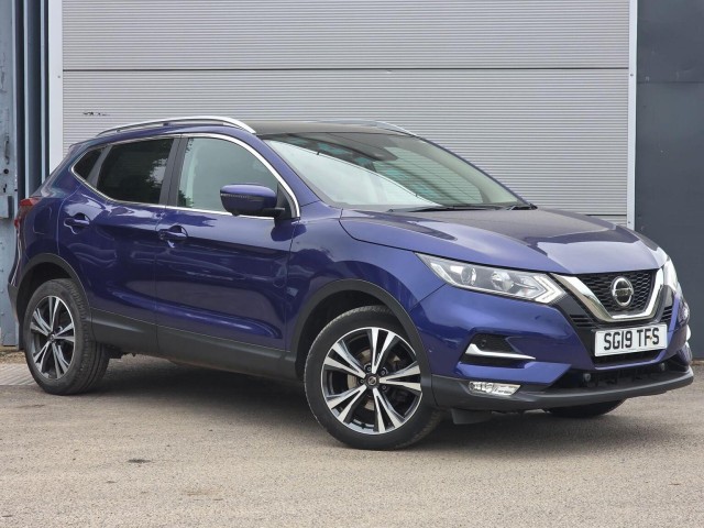 NISSAN