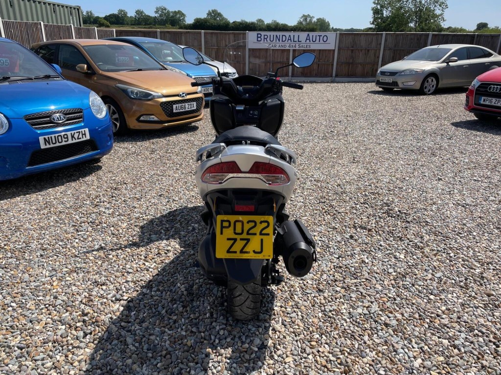 SUZUKI Burgman 400