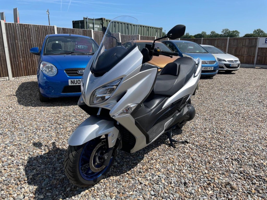 SUZUKI Burgman 400