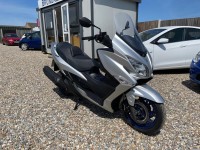 SUZUKI Burgman 400