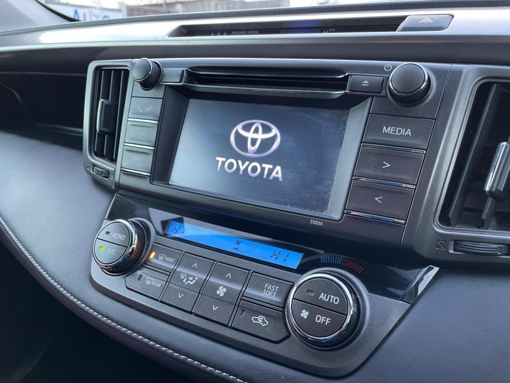 TOYOTA RAV4