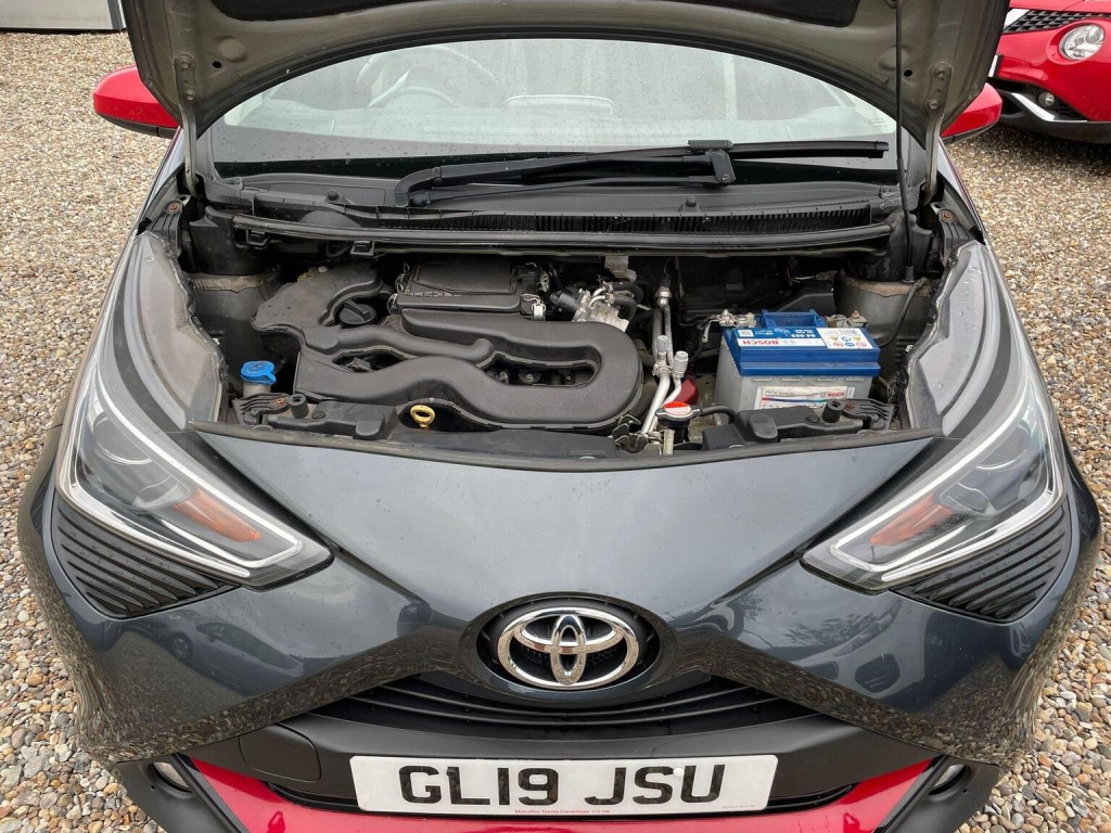 TOYOTA AYGO