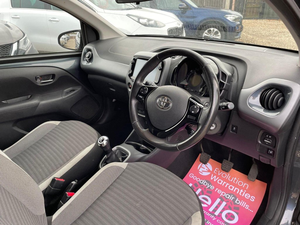 TOYOTA AYGO