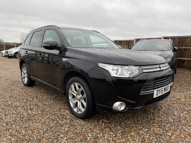 MITSUBISHI OUTLANDER