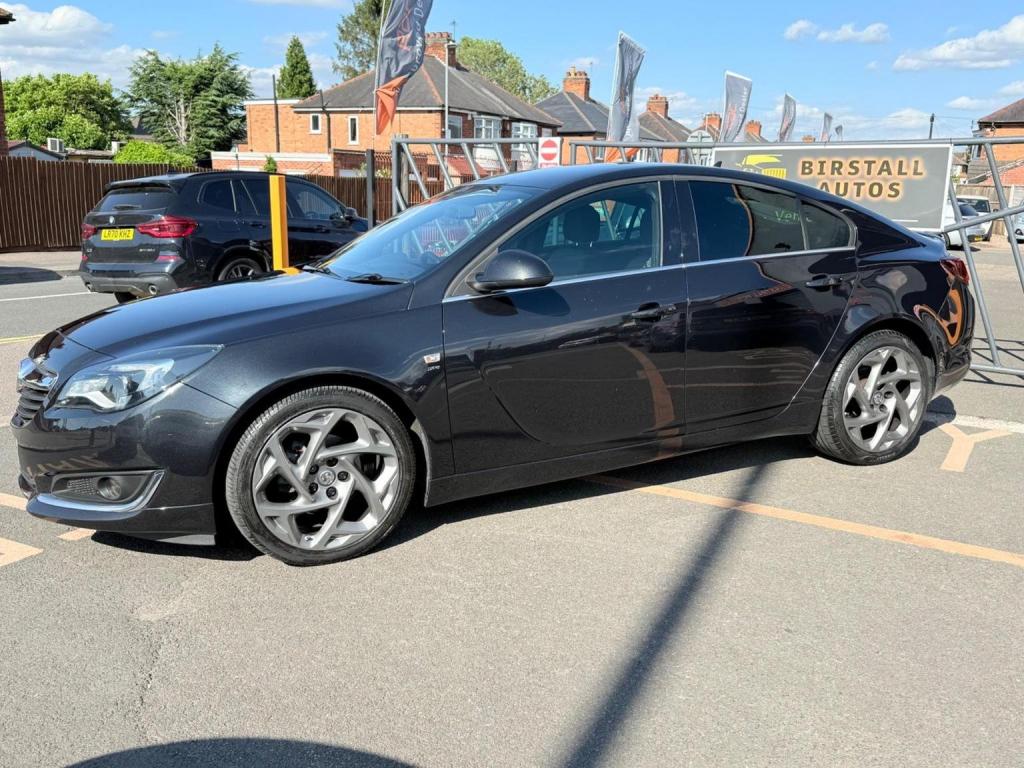 VAUXHALL INSIGNIA
