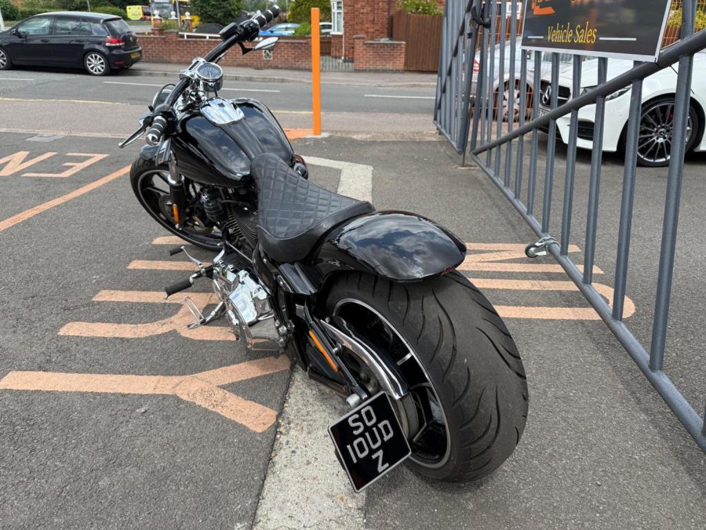 HARLEY-DAVIDSON Softail