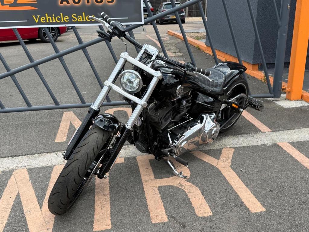 HARLEY-DAVIDSON Softail