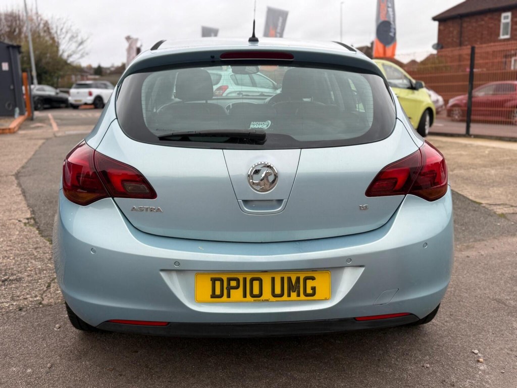VAUXHALL ASTRA