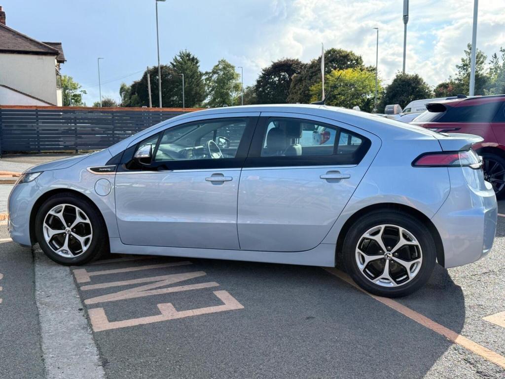 VAUXHALL AMPERA