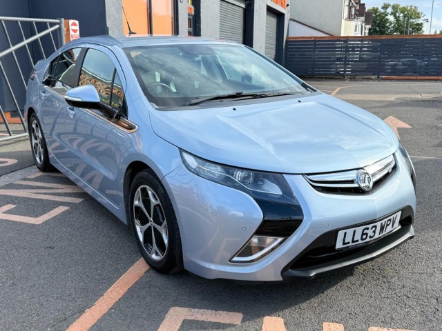 VAUXHALL AMPERA