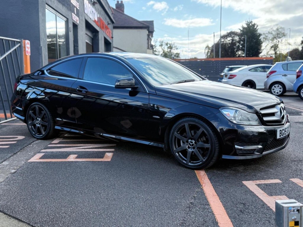 MERCEDES-BENZ C CLASS