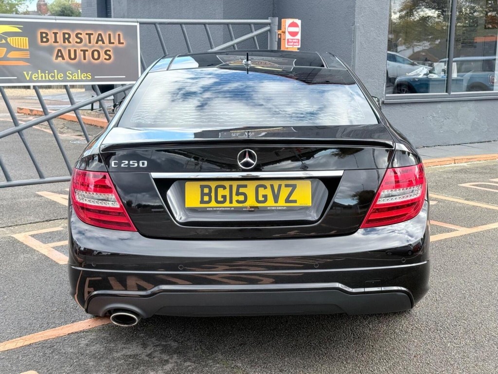 MERCEDES-BENZ C CLASS