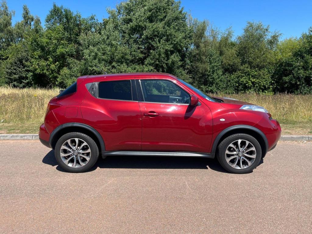 NISSAN JUKE