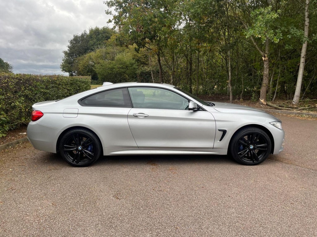 BMW 4 SERIES