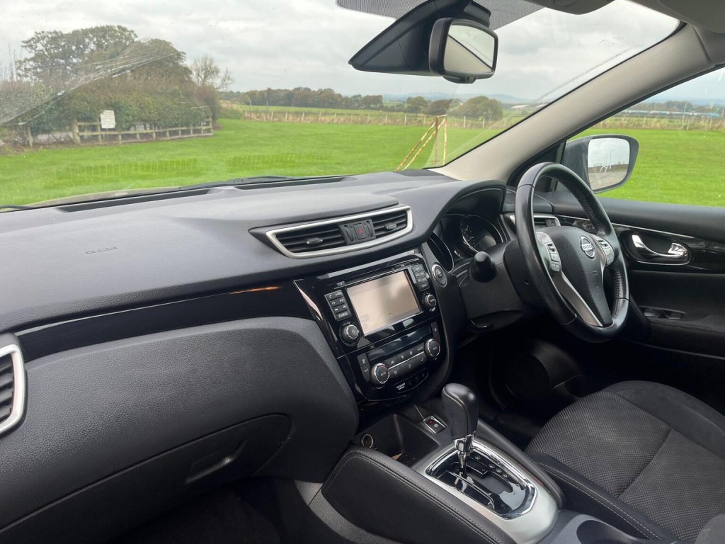 NISSAN QASHQAI