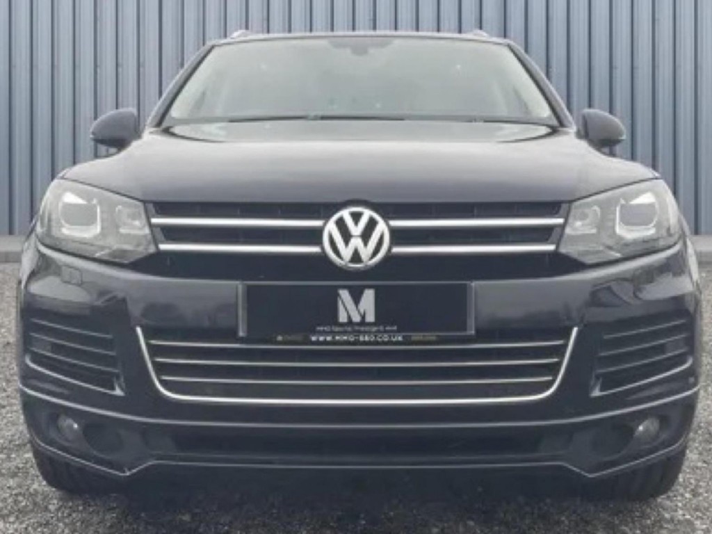 VOLKSWAGEN TOUAREG