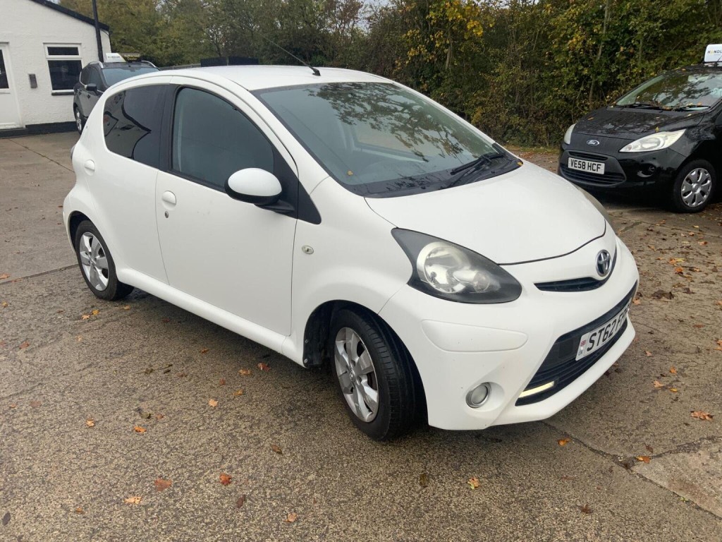 TOYOTA AYGO 1.0 VVT-i Fire Euro 5 5dr