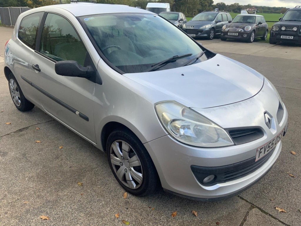 RENAULT CLIO 1.6 VVT Expression 3dr