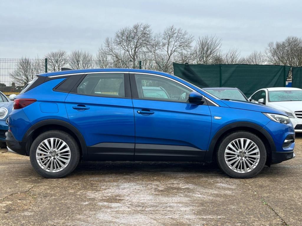 VAUXHALL GRANDLAND X