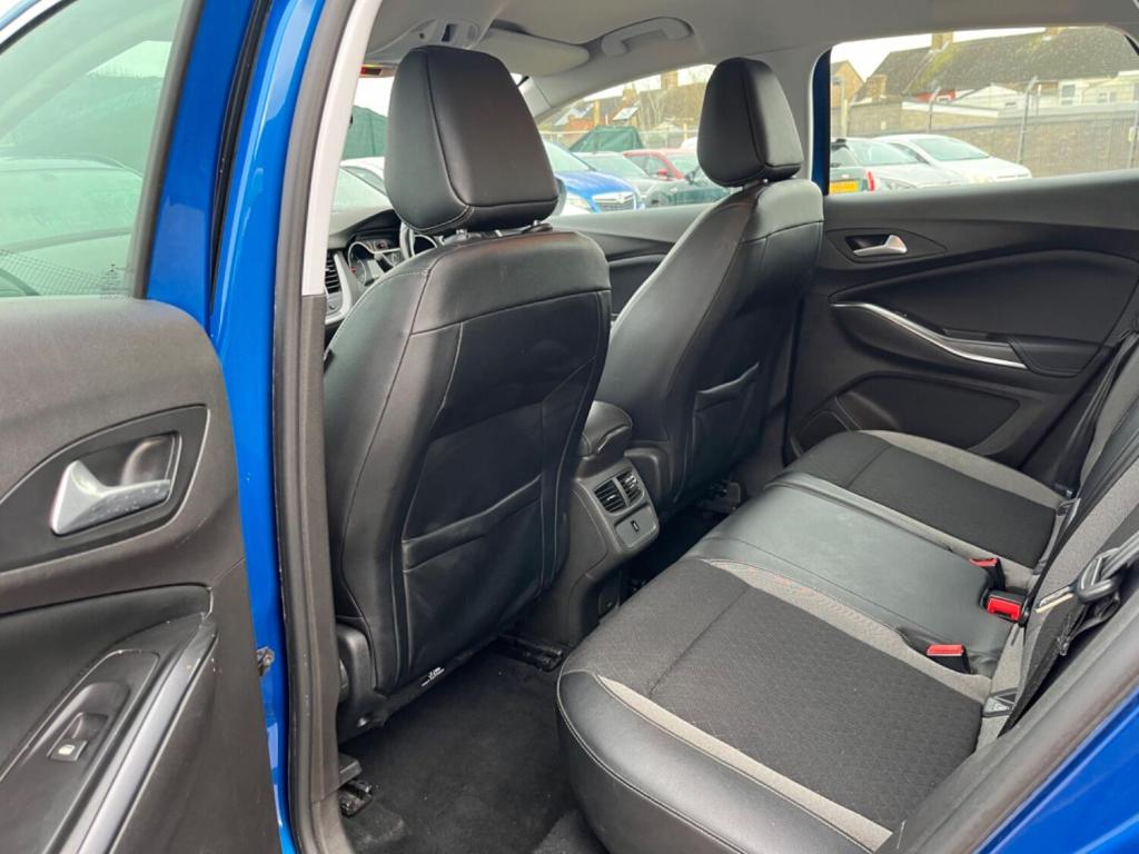 VAUXHALL GRANDLAND X