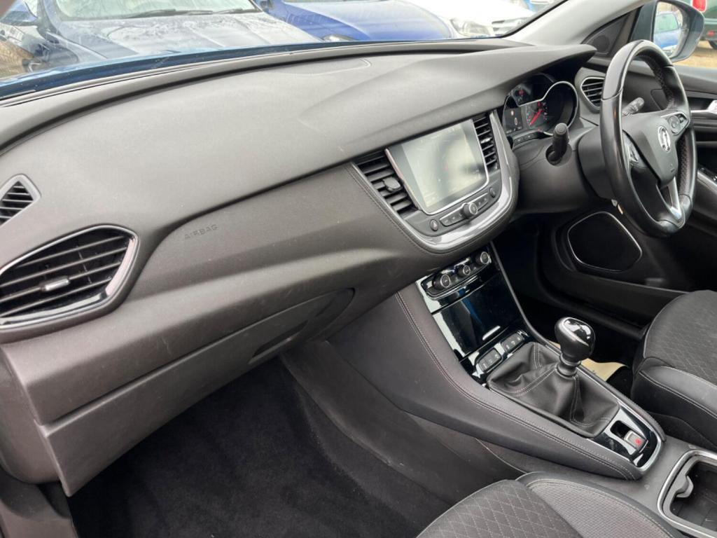 VAUXHALL GRANDLAND X