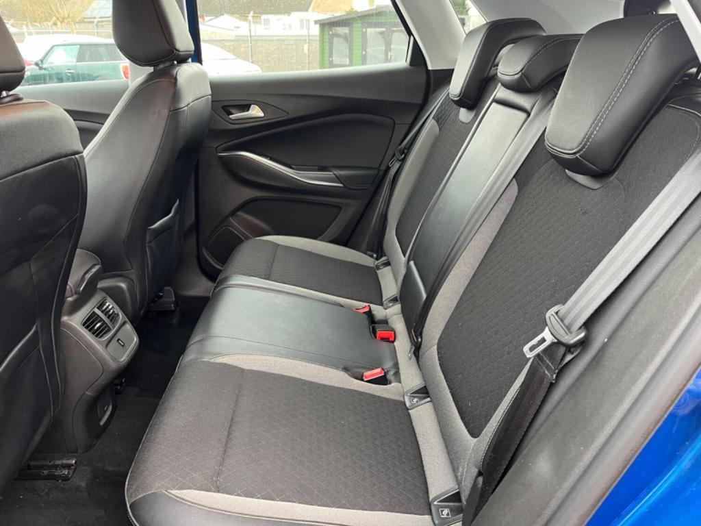 VAUXHALL GRANDLAND X