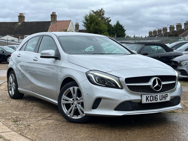 MERCEDES-BENZ A CLASS 1.5 A180d Sport