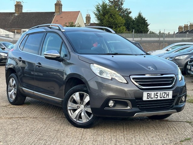 PEUGEOT 2008 1.2 PureTech Allure