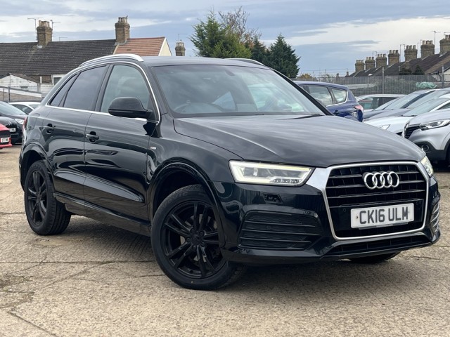 AUDI Q3 1.4 TFSI CoD S line