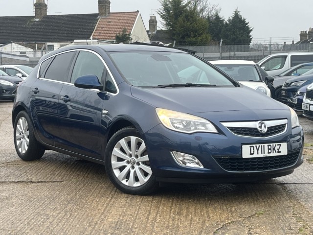 VAUXHALL ASTRA 2.0 CDTi SE