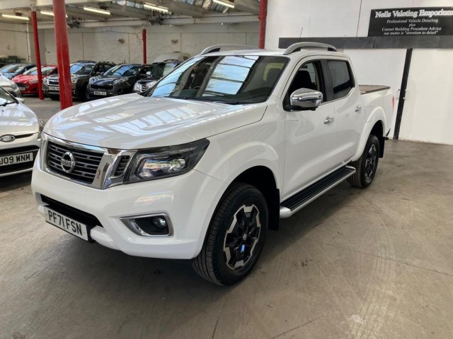 NISSAN NAVARA