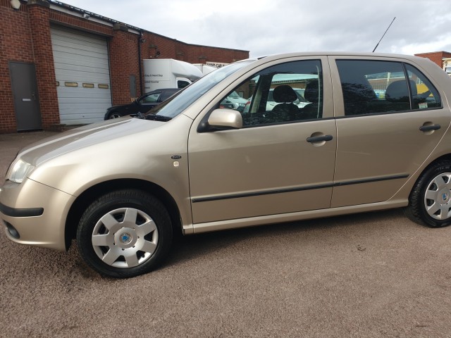 SKODA FABIA 1.2 HTP 12V Ambiente