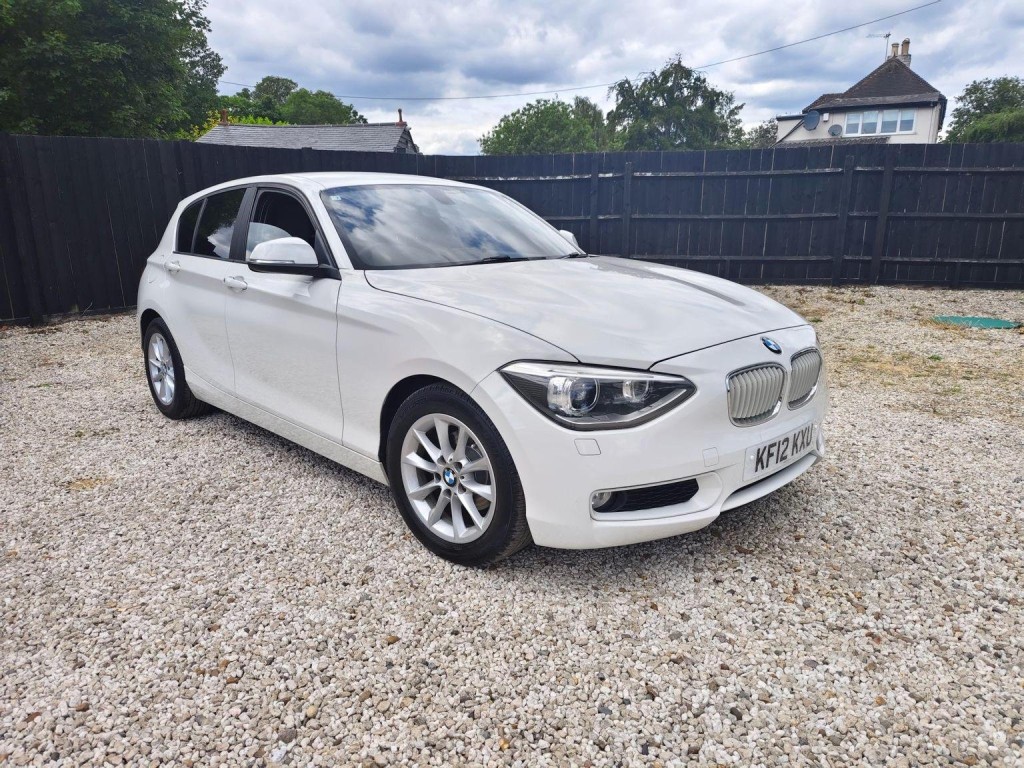 BMW 1 SERIES